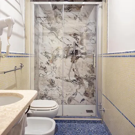 Grande Hotel Europa Napoli Esterno foto